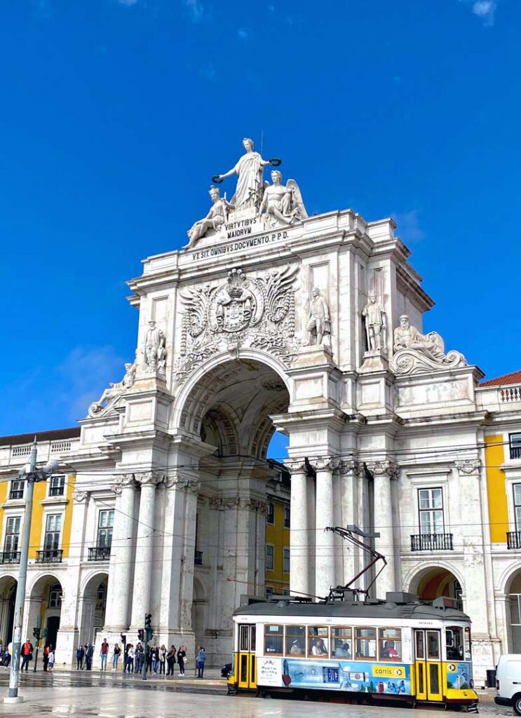rua-augusta-arch-lisbon-portugal-happylisbon.com_.jpg