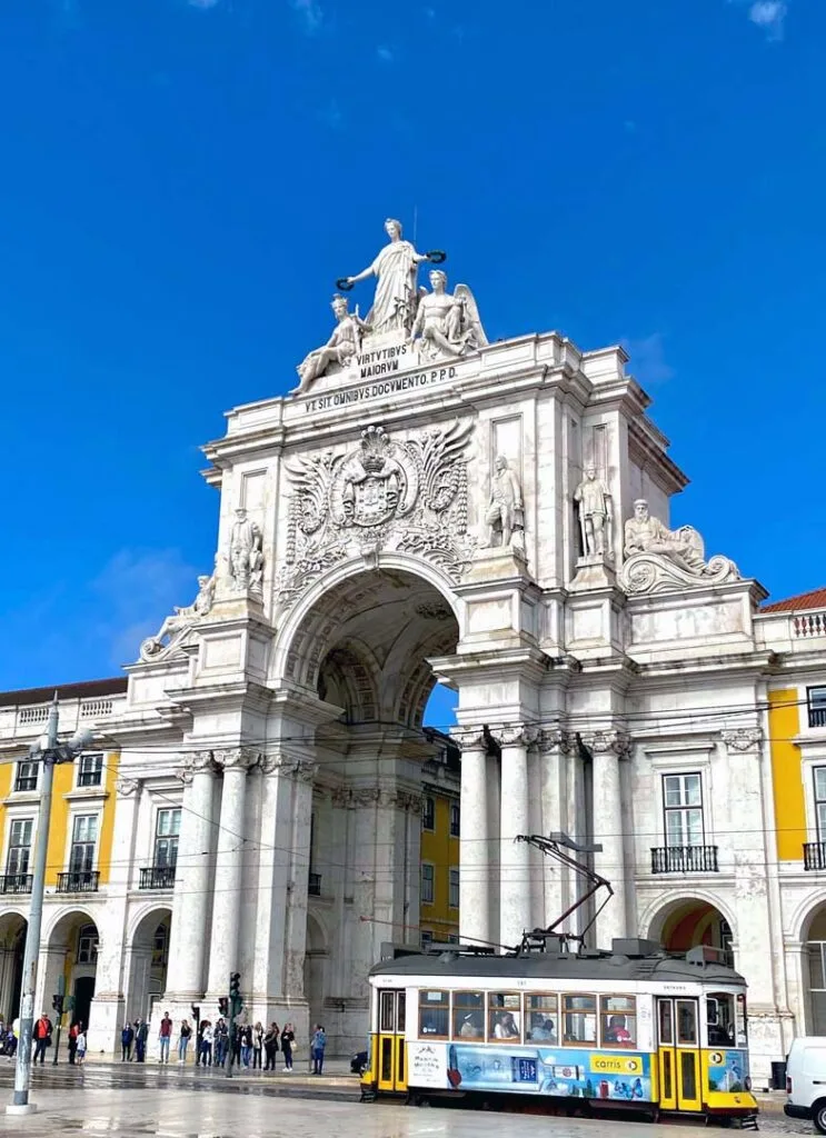 rua-augusta-arch-lisbon-portugal-happylisbon.com_.jpg